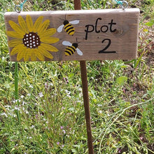 Load image into Gallery viewer, Sunflower &amp; Bees Sign
